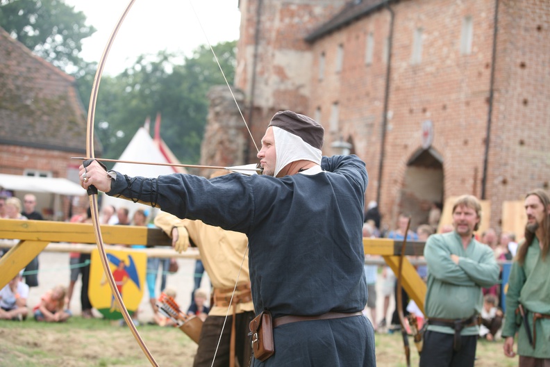 Burg-Stargard_20130810-142302_6729.jpg