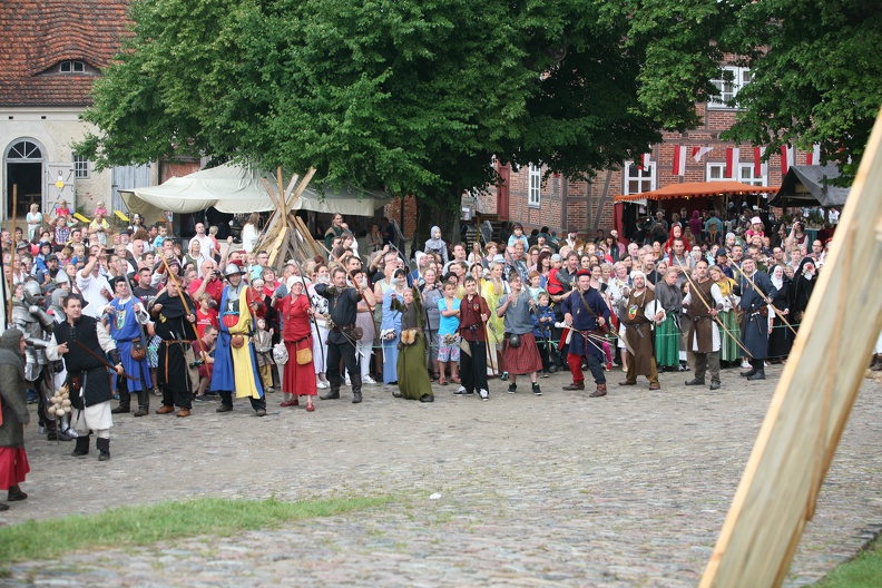 Burg-Stargard_20130810-171358_6890.jpg