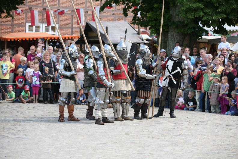 Burg-Stargard_20130811-141202_8078.jpg