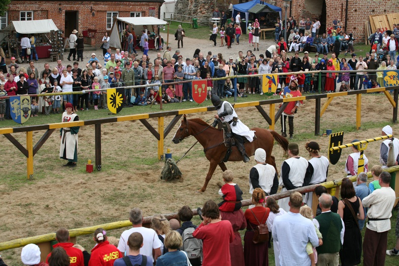 Burg-Stargard_20130811-162434_8373.jpg